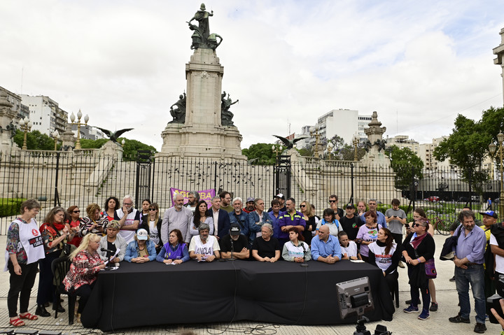 Las organizaciones sociales ratificaron la marcha y denunciaron que el Gobierno buscan eliminar los planes sociales. Foto: Matías Martin Campaya
