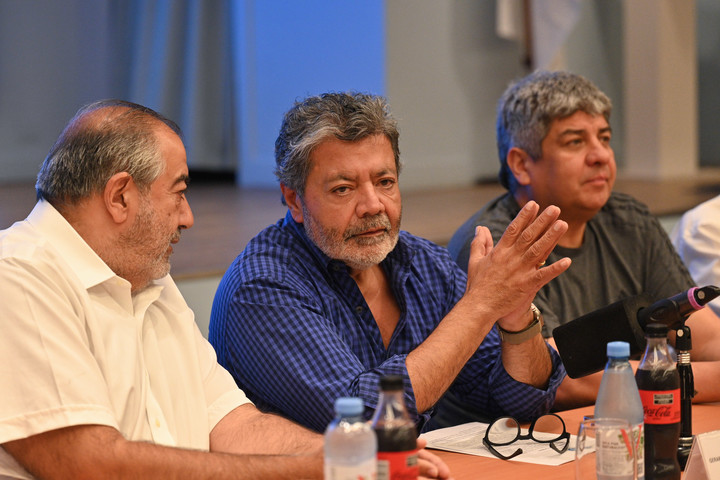 La conducción de la Confederación General del Trabajo (CGT) se reunió tras las medidas económicas anunciadas por el gobierno de Milei. 