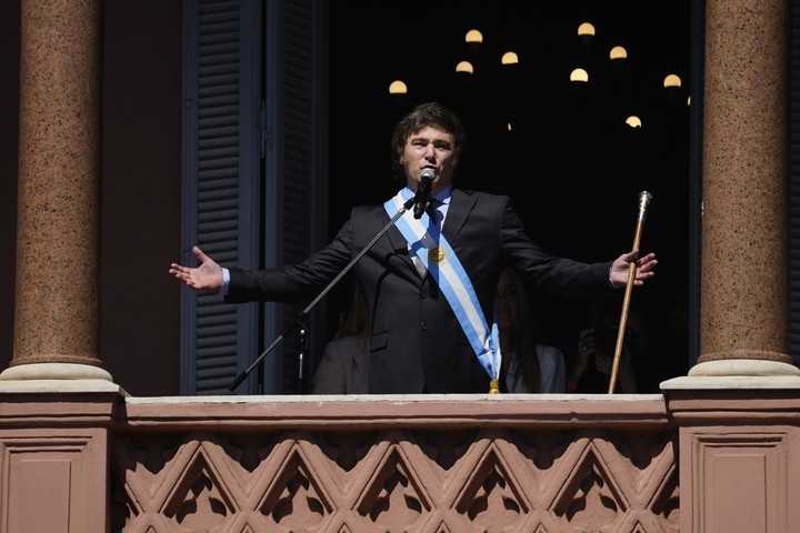 Javier Milei, en su discurso desde la Casa Rosada.  Fotos Emmanuel Fernández 