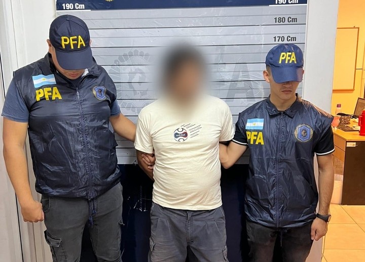 Detuvieron a un hombre de 48 años por amenazas contra Javier Milei.