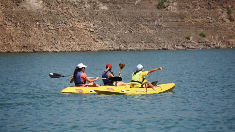 Actividades acuáticas para conocer el majestuoso Dique Punta Negra